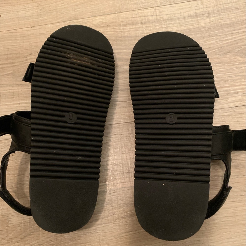 Madden Girl Sandals Black with Gold Buckles - Picture 5 of 10